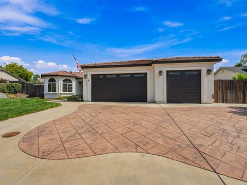 Photograph 3 of 1421 Spinnaker Dr