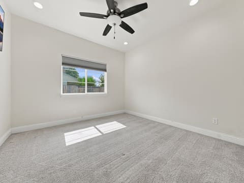 Photograph 31 of 1421 Spinnaker Dr